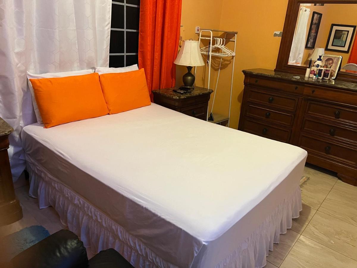 Apartamento Cool Breeze Mobay Montego Bay Exterior foto