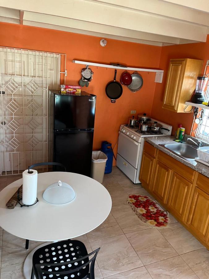 Apartamento Cool Breeze Mobay Montego Bay Exterior foto